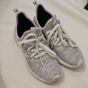 Adidas cloud foam tennis shoes size 8